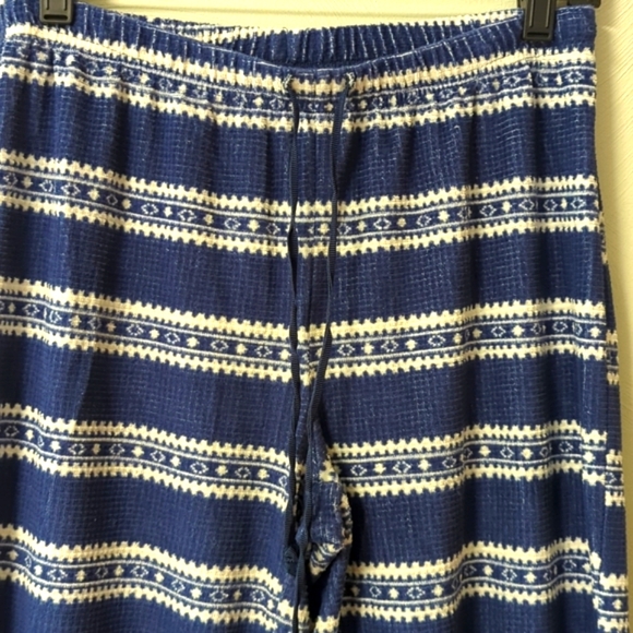 Lounging Pants - Picture 2 of 3